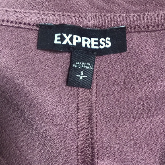 (4) Express Blouse Tanks - Picture 2 of 7